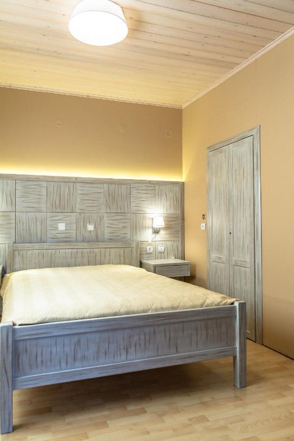 Papadogiannopoulos House Aigio Exterior photo